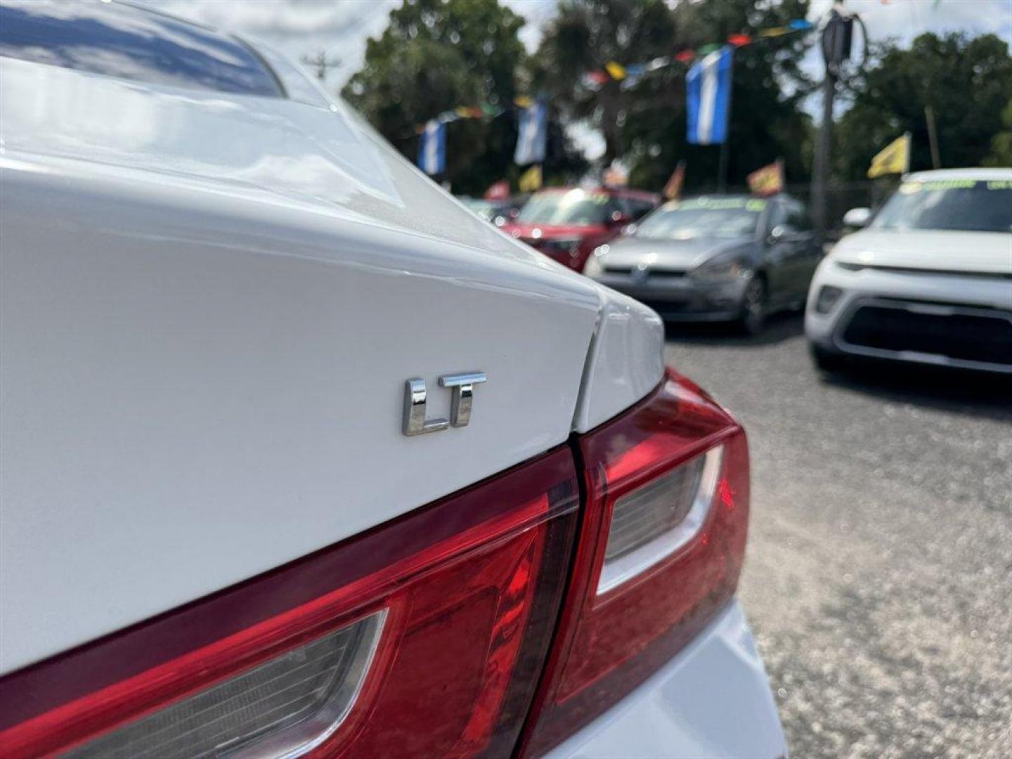 2023 White /Grey Chevrolet Malibu (1G1ZD5ST4PF) with an 1.5l I-4 DI Dohc T/C 1.5l engine, Automatic transmission, located at 745 East Steele Rd., West Columbia, SC, 29170, (803) 755-9148, 33.927212, -81.148483 - Photo#26