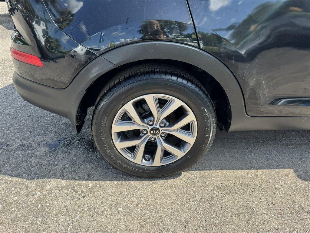 2015 Black /Black Kia Sportage (KNDPB3AC5F7) with an 2.4l I-4 DI Dohc 2.4l engine, Automatic transmission, located at 745 East Steele Rd., West Columbia, SC, 29170, (803) 755-9148, 33.927212, -81.148483 - Photo#26