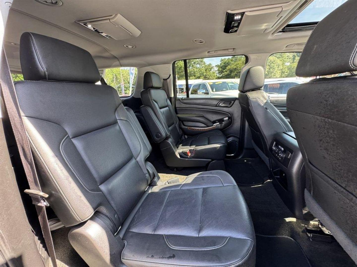 2017 Black /Black Chevrolet Suburban (1GNSKJKC6HR) with an 5.3l V8 DI VVT Flex 5.3l engine, Automatic transmission, located at 745 East Steele Rd., West Columbia, SC, 29170, (803) 755-9148, 33.927212, -81.148483- Photo#29