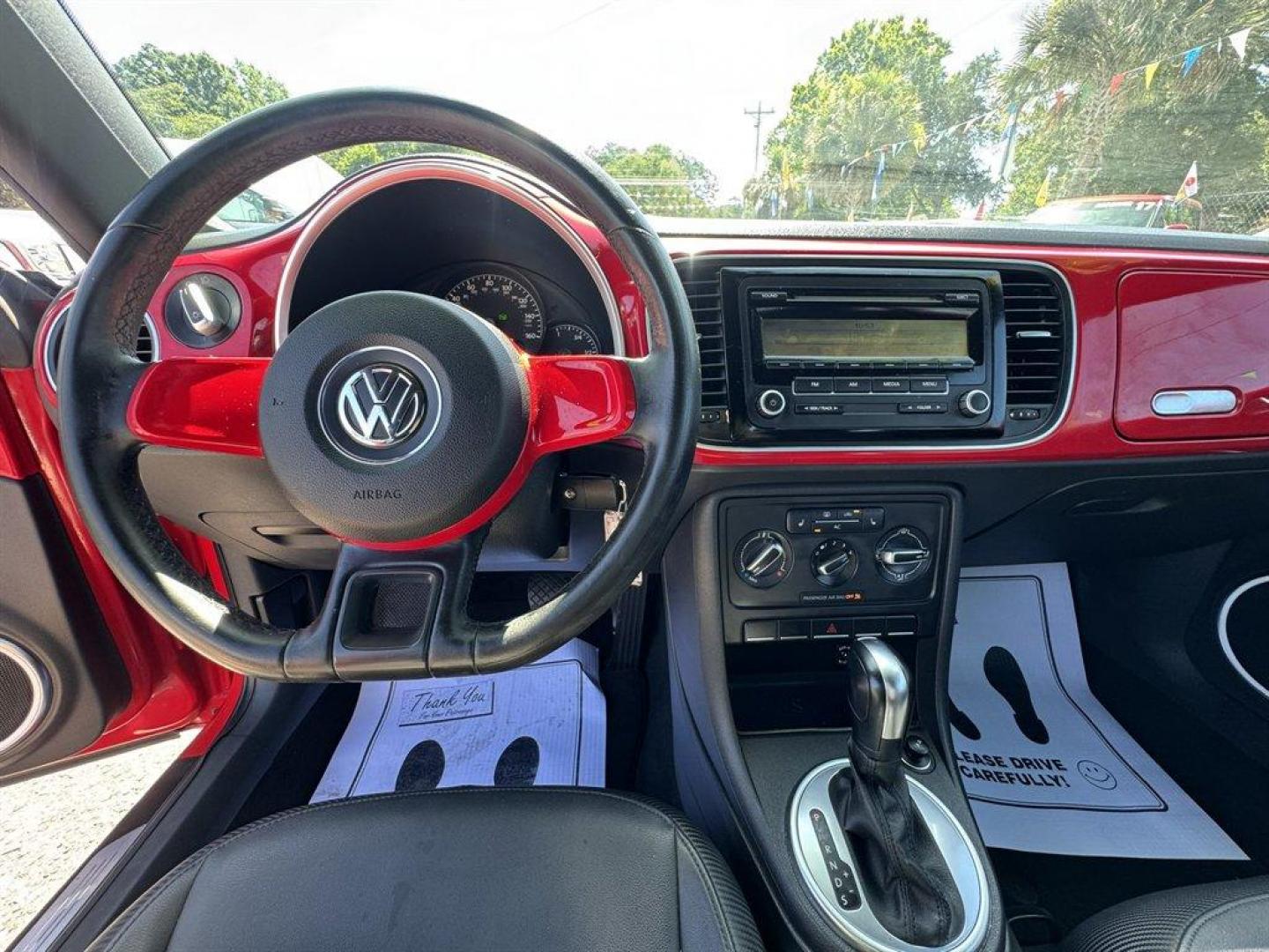 2012 Red /Black Volkswagen Beetle (3VWJX7AT1CM) with an 2.5l I-5 Smpi Dohc 2.5l engine, Automatic transmission, located at 745 East Steele Rd., West Columbia, SC, 29170, (803) 755-9148, 33.927212, -81.148483- Photo#7