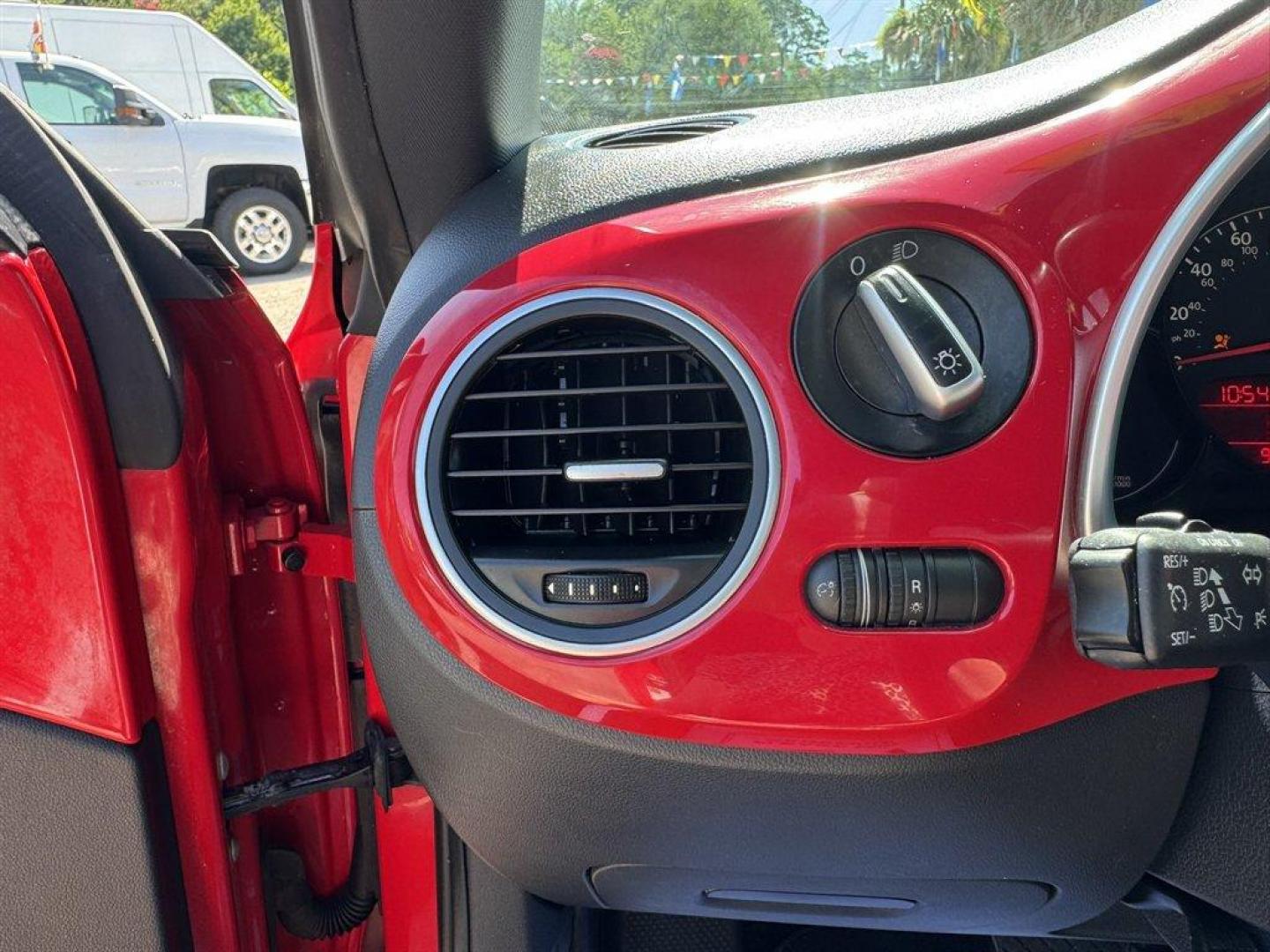 2012 Red /Black Volkswagen Beetle (3VWJX7AT1CM) with an 2.5l I-5 Smpi Dohc 2.5l engine, Automatic transmission, located at 745 East Steele Rd., West Columbia, SC, 29170, (803) 755-9148, 33.927212, -81.148483- Photo#13