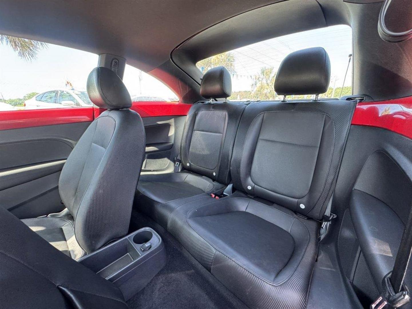 2012 Red /Black Volkswagen Beetle (3VWJX7AT1CM) with an 2.5l I-5 Smpi Dohc 2.5l engine, Automatic transmission, located at 745 East Steele Rd., West Columbia, SC, 29170, (803) 755-9148, 33.927212, -81.148483- Photo#17