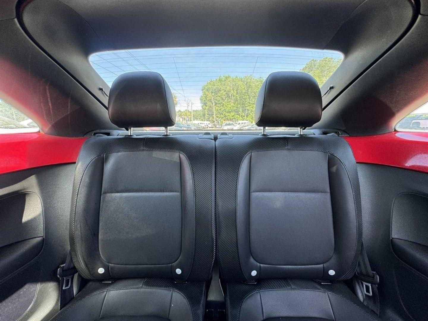 2012 Red /Black Volkswagen Beetle (3VWJX7AT1CM) with an 2.5l I-5 Smpi Dohc 2.5l engine, Automatic transmission, located at 745 East Steele Rd., West Columbia, SC, 29170, (803) 755-9148, 33.927212, -81.148483- Photo#18