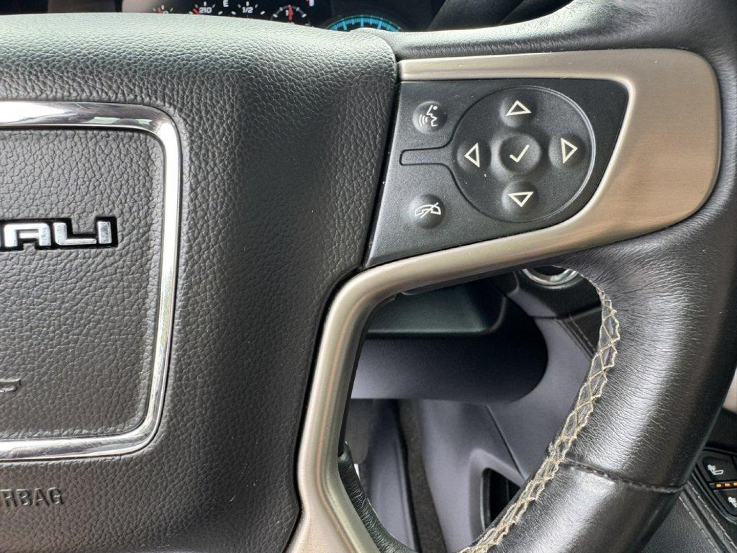 2017 Grey /Black GMC Yukon (1GKS1CKJ0HR) with an 6.2l V8 DI OHV GAS 6.2l engine, Automatic transmission, located at 745 East Steele Rd., West Columbia, SC, 29170, (803) 755-9148, 33.927212, -81.148483- Photo#9