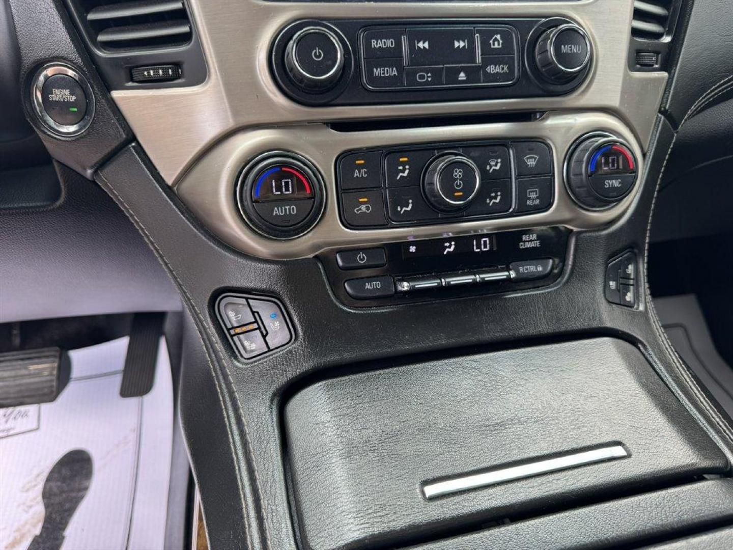 2017 Grey /Black GMC Yukon (1GKS1CKJ0HR) with an 6.2l V8 DI OHV GAS 6.2l engine, Automatic transmission, located at 745 East Steele Rd., West Columbia, SC, 29170, (803) 755-9148, 33.927212, -81.148483- Photo#16
