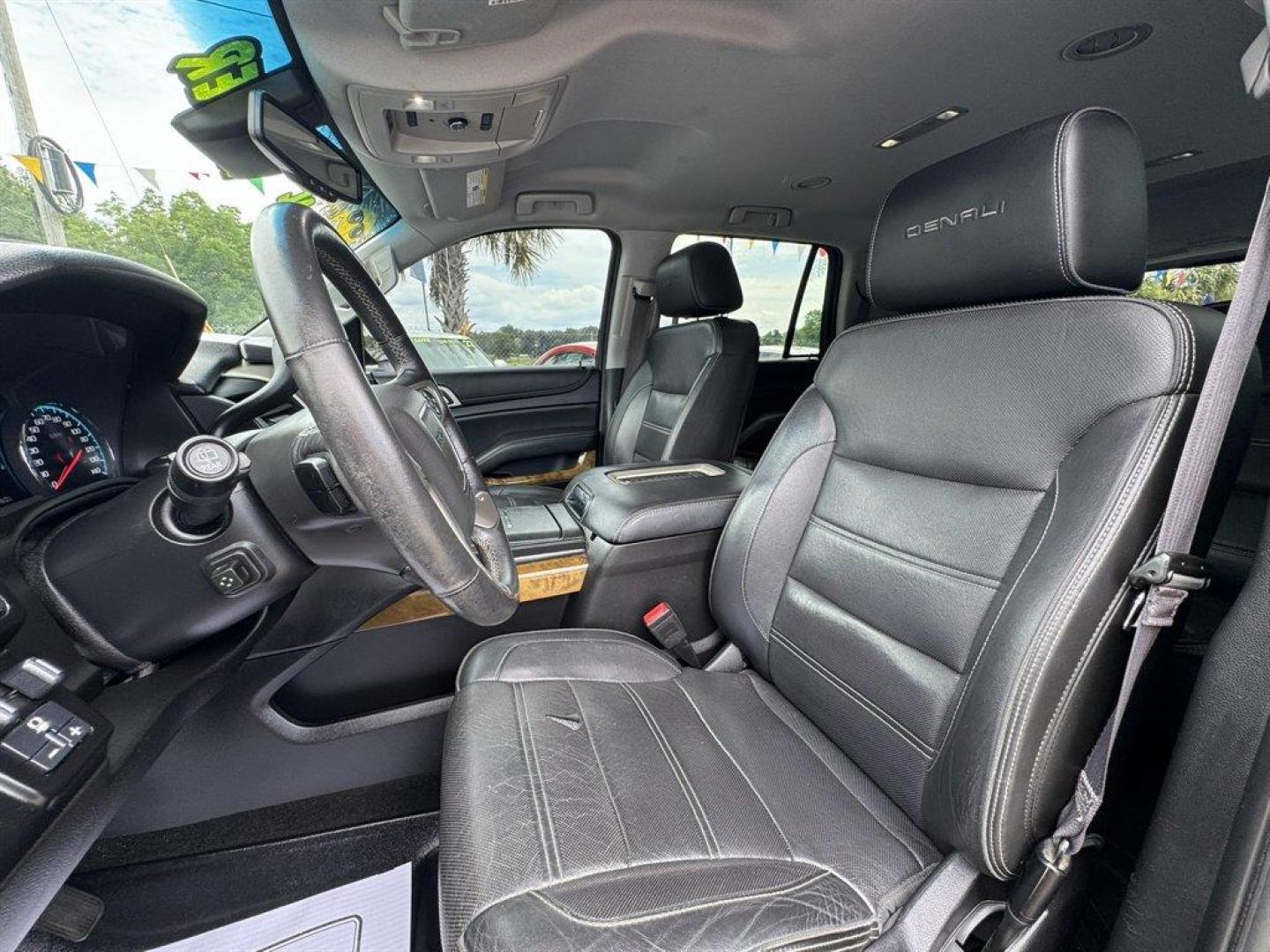 2017 Grey /Black GMC Yukon (1GKS1CKJ0HR) with an 6.2l V8 DI OHV GAS 6.2l engine, Automatic transmission, located at 745 East Steele Rd., West Columbia, SC, 29170, (803) 755-9148, 33.927212, -81.148483- Photo#21