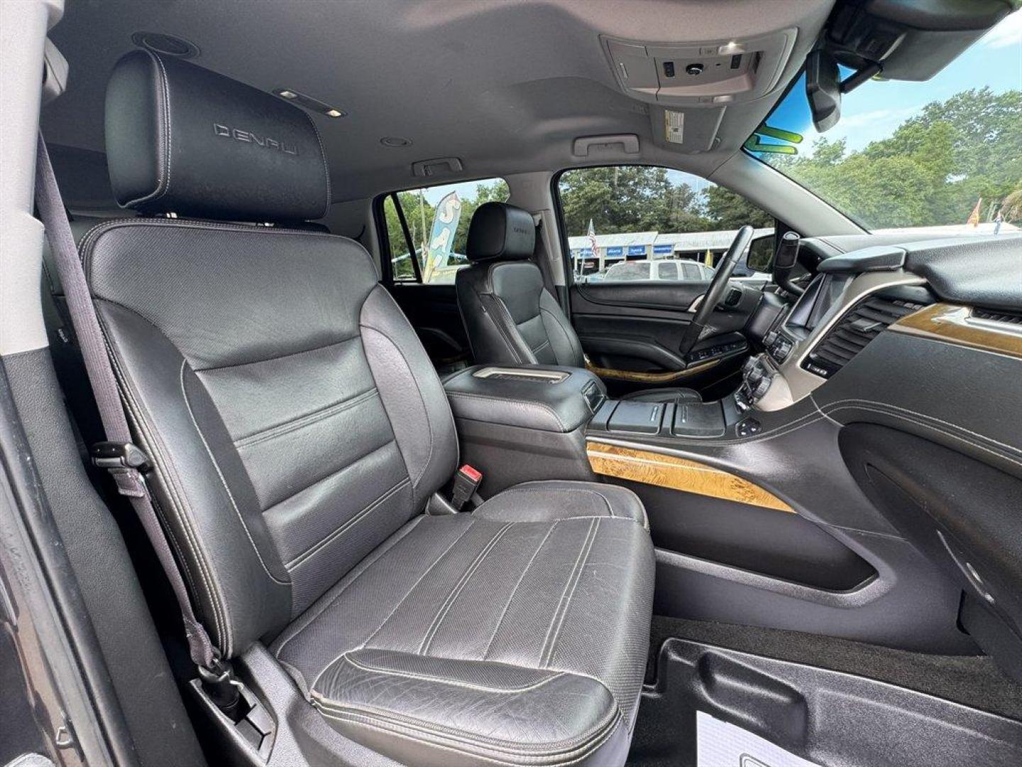 2017 Grey /Black GMC Yukon (1GKS1CKJ0HR) with an 6.2l V8 DI OHV GAS 6.2l engine, Automatic transmission, located at 745 East Steele Rd., West Columbia, SC, 29170, (803) 755-9148, 33.927212, -81.148483- Photo#30