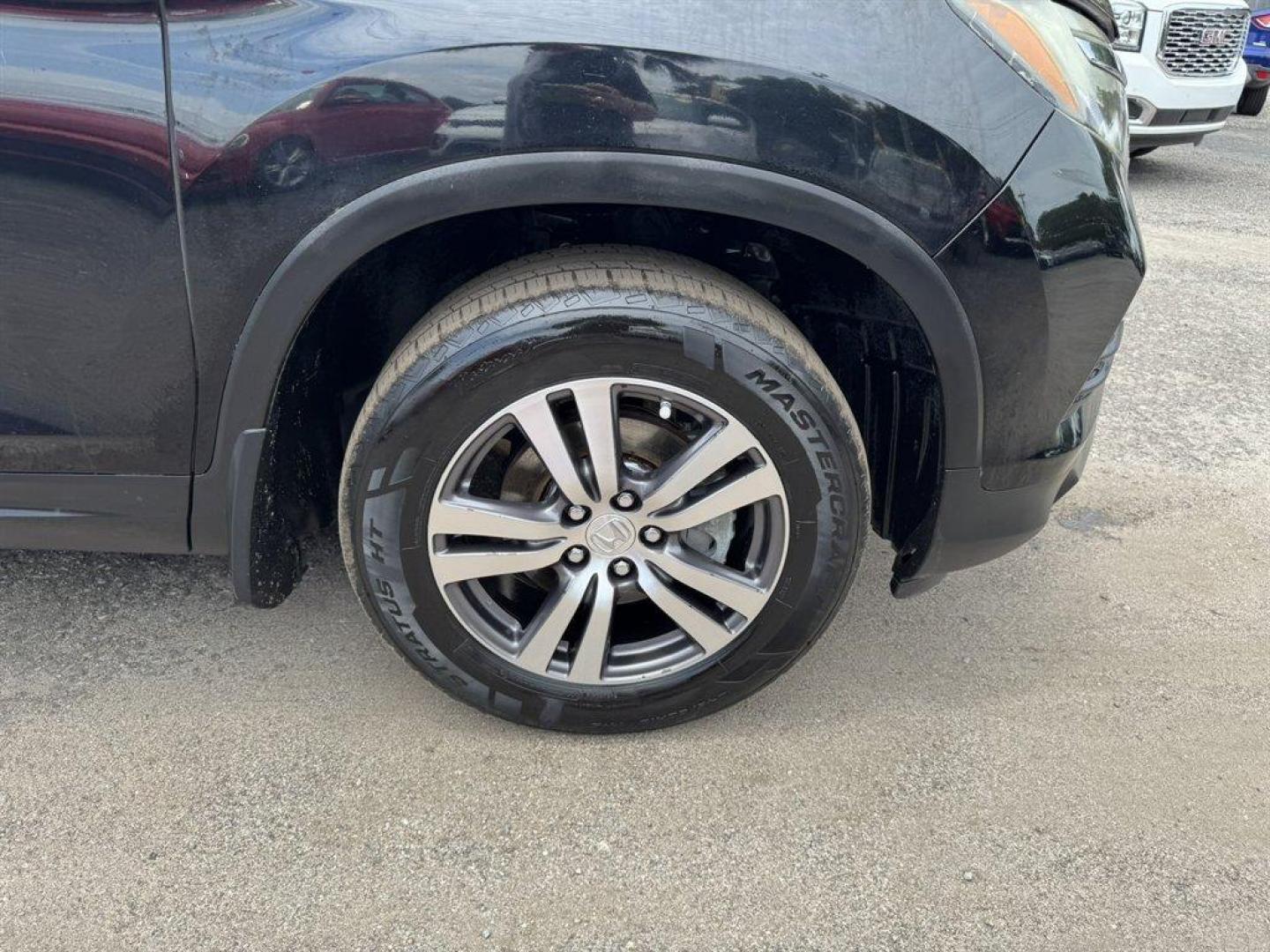 2016 Black /Black Honda Pilot (5FNYF5H65GB) with an 3.5l V6 DI Sohc I-Vtec 3. engine, Automatic transmission, located at 745 East Steele Rd., West Columbia, SC, 29170, (803) 755-9148, 33.927212, -81.148483- Photo#35
