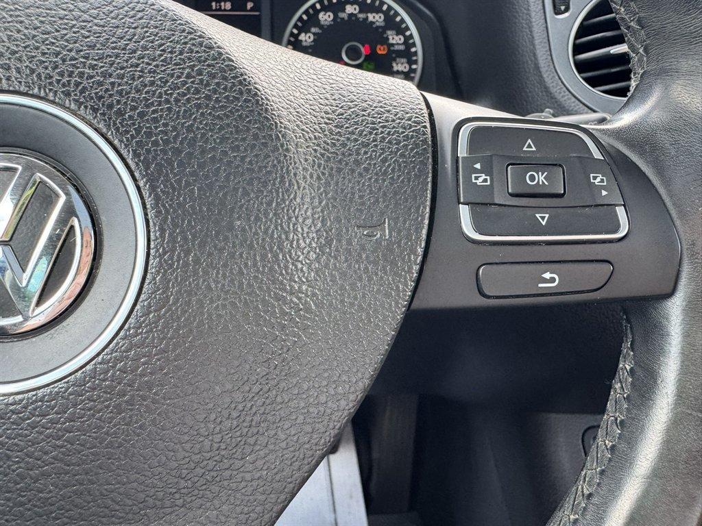 2016 Blue /Black Volkswagen Tiguan (WVGAV7AX7GW) with an 2.0l I-4 DI Dohc T/C 2.0l engine, Automatic transmission, located at 745 East Steele Rd., West Columbia, SC, 29170, (803) 755-9148, 33.927212, -81.148483- Photo#9