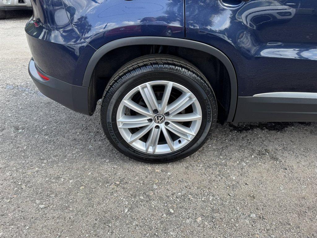 2016 Blue /Black Volkswagen Tiguan (WVGAV7AX7GW) with an 2.0l I-4 DI Dohc T/C 2.0l engine, Automatic transmission, located at 745 East Steele Rd., West Columbia, SC, 29170, (803) 755-9148, 33.927212, -81.148483- Photo#32