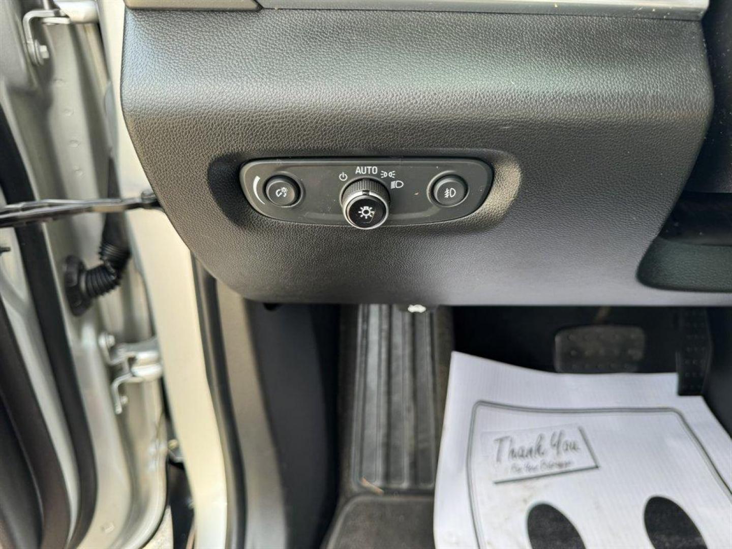 2019 Silver /Grey Chevrolet Traverse (1GNERGKW7KJ) with an 3.6l V6 DI Dohc 3.6l engine, Automatic transmission, located at 745 East Steele Rd., West Columbia, SC, 29170, (803) 755-9148, 33.927212, -81.148483- Photo#15