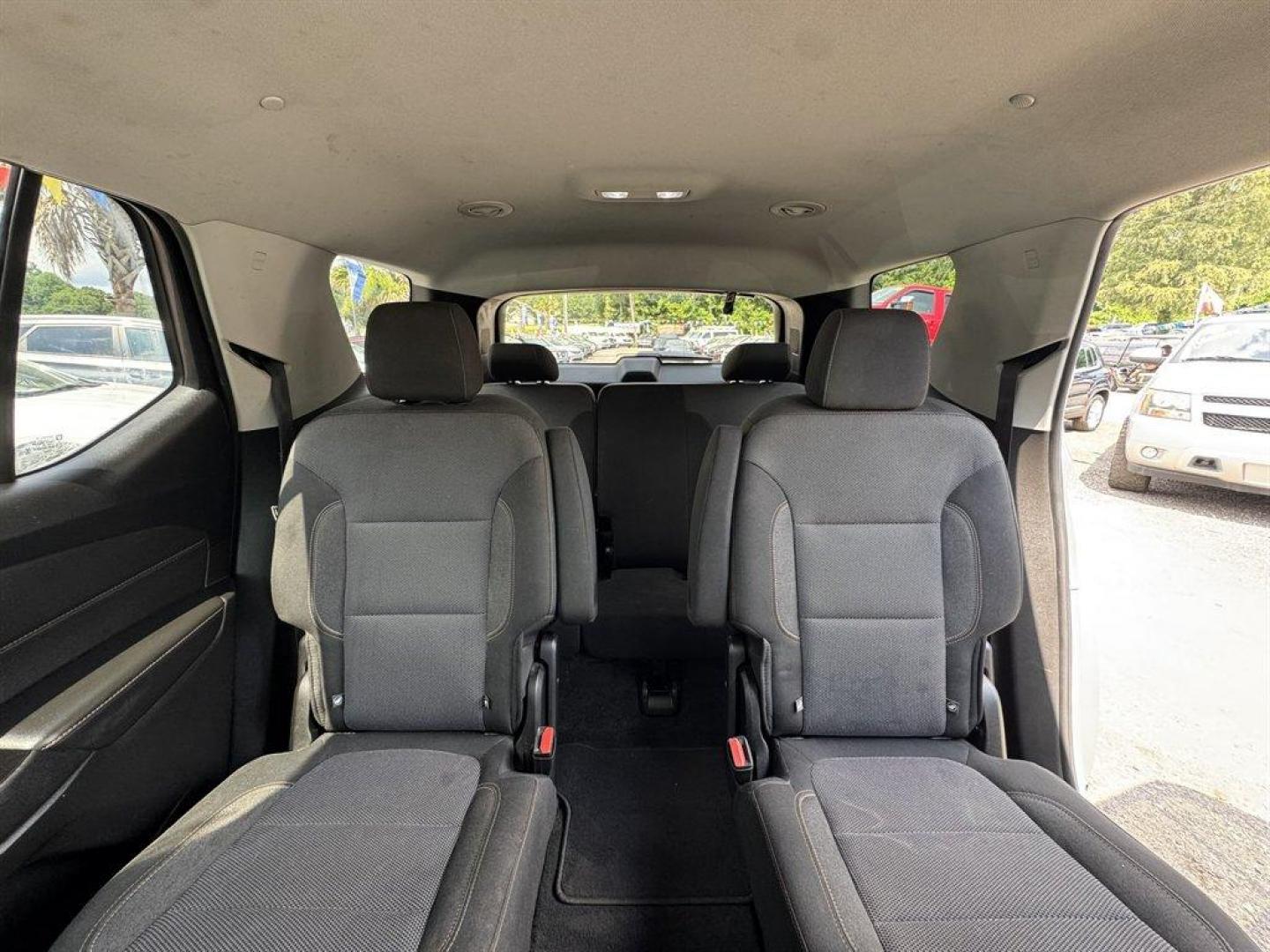 2019 Silver /Grey Chevrolet Traverse (1GNERGKW7KJ) with an 3.6l V6 DI Dohc 3.6l engine, Automatic transmission, located at 745 East Steele Rd., West Columbia, SC, 29170, (803) 755-9148, 33.927212, -81.148483- Photo#22