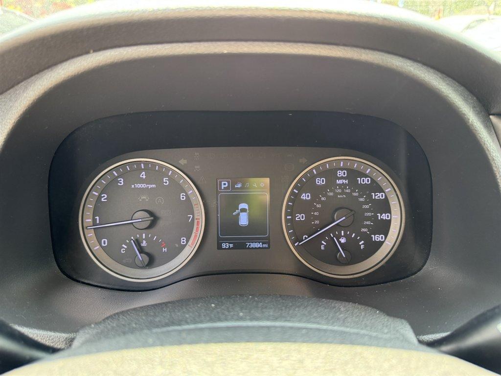 2016 Grey /Black Hyundai Tucson (KM8J33A24GU) with an 1.6l I-4 DI Dohc Cvvt T/C engine, Automatic transmission, located at 745 East Steele Rd., West Columbia, SC, 29170, (803) 755-9148, 33.927212, -81.148483- Photo#10