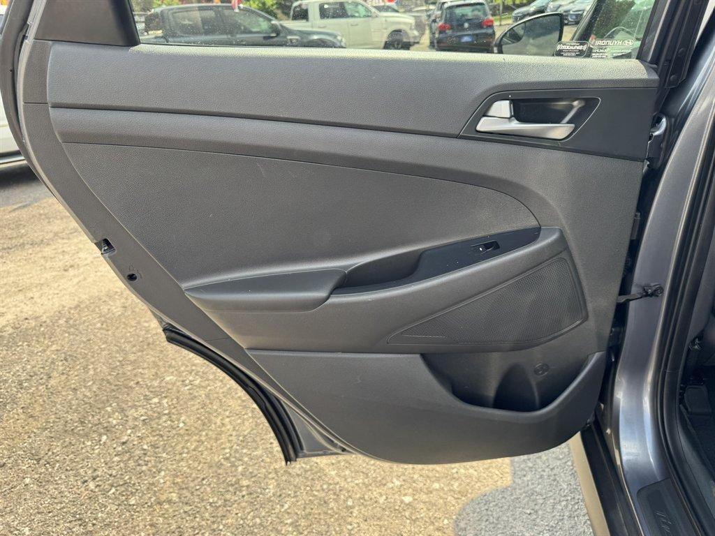 2016 Grey /Black Hyundai Tucson (KM8J33A24GU) with an 1.6l I-4 DI Dohc Cvvt T/C engine, Automatic transmission, located at 745 East Steele Rd., West Columbia, SC, 29170, (803) 755-9148, 33.927212, -81.148483- Photo#22