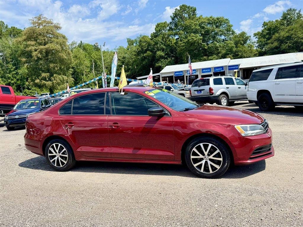 2016 Red /Black Volkswagen Jetta (3VWD67AJ0GM) with an 1.4l I-4 DI Dohc T/C 1.4l engine, Automatic transmission, located at 745 East Steele Rd., West Columbia, SC, 29170, (803) 755-9148, 33.927212, -81.148483- Photo#2