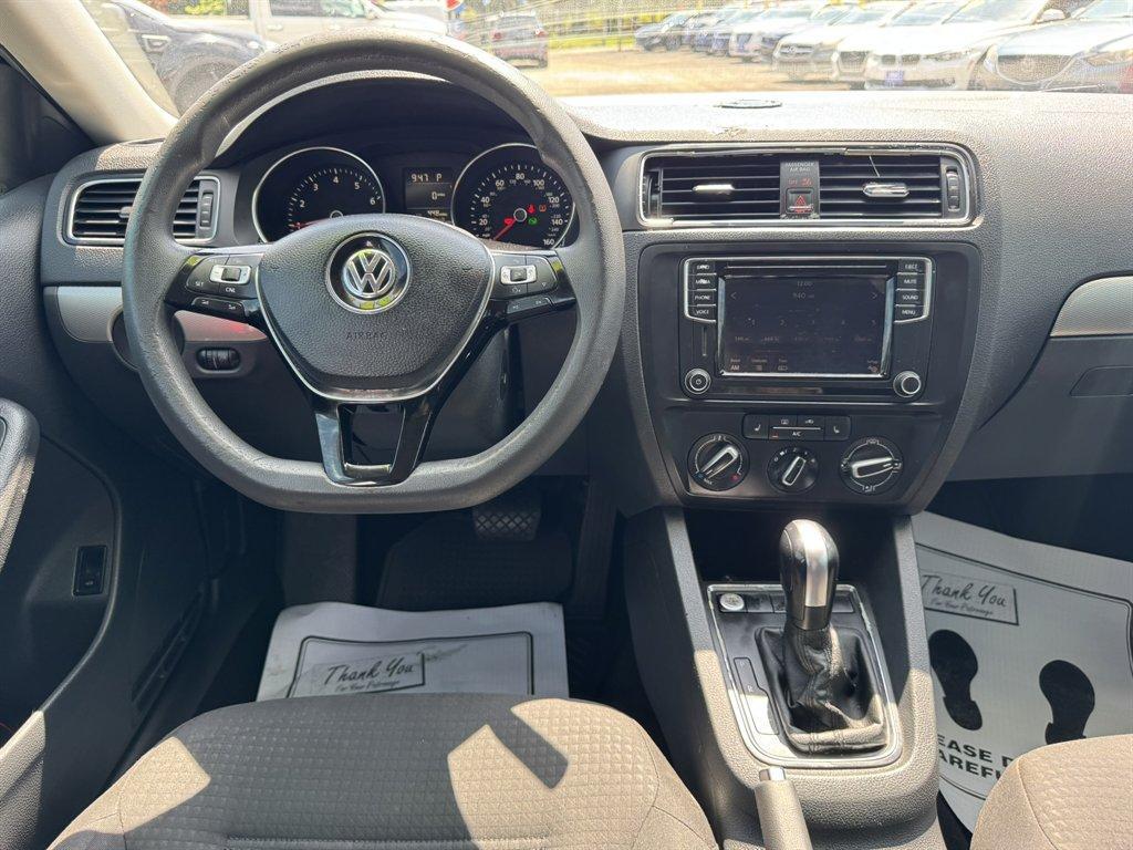 2016 Red /Black Volkswagen Jetta (3VWD67AJ0GM) with an 1.4l I-4 DI Dohc T/C 1.4l engine, Automatic transmission, located at 745 East Steele Rd., West Columbia, SC, 29170, (803) 755-9148, 33.927212, -81.148483- Photo#6