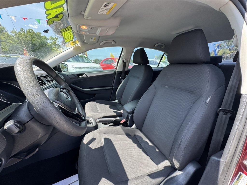 2016 Red /Black Volkswagen Jetta (3VWD67AJ0GM) with an 1.4l I-4 DI Dohc T/C 1.4l engine, Automatic transmission, located at 745 East Steele Rd., West Columbia, SC, 29170, (803) 755-9148, 33.927212, -81.148483- Photo#17