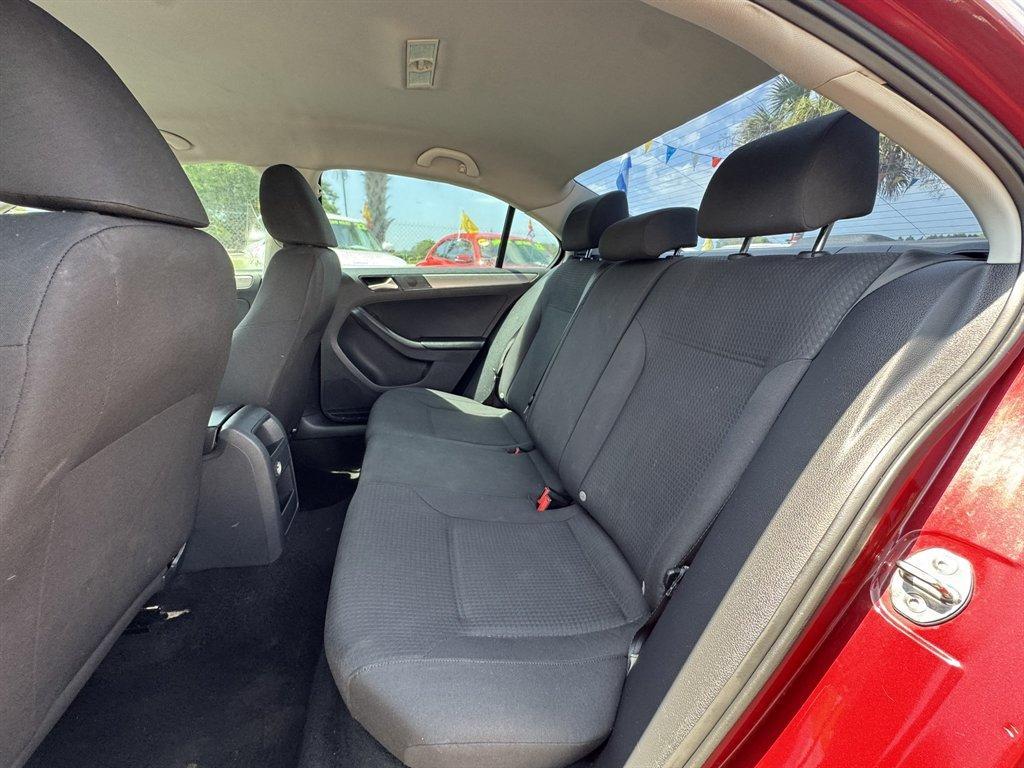 2016 Red /Black Volkswagen Jetta (3VWD67AJ0GM) with an 1.4l I-4 DI Dohc T/C 1.4l engine, Automatic transmission, located at 745 East Steele Rd., West Columbia, SC, 29170, (803) 755-9148, 33.927212, -81.148483- Photo#19