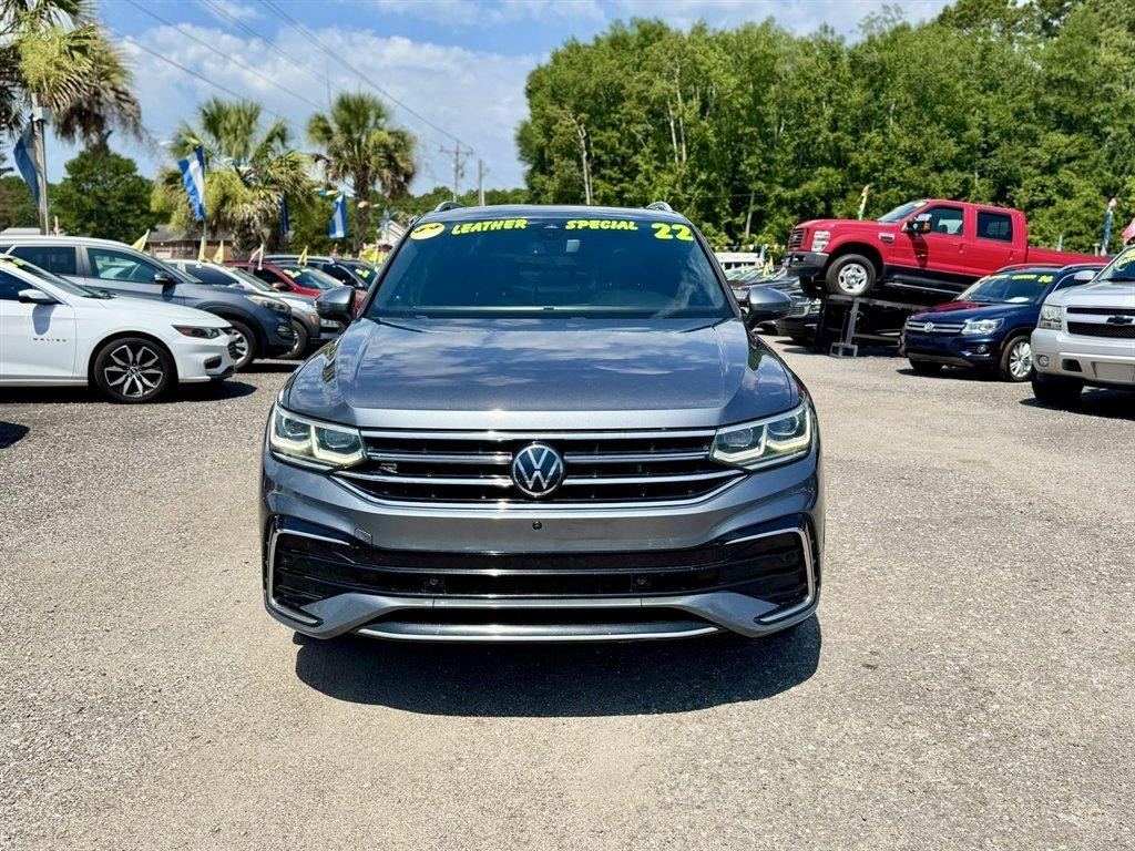 2022 Grey /Black Volkswagen Tiguan (3VV4B7AX9NM) with an 2.0l I-4 DI Dohc T/C 2.0l engine, Automatic transmission, located at 745 East Steele Rd., West Columbia, SC, 29170, (803) 755-9148, 33.927212, -81.148483- Photo#1