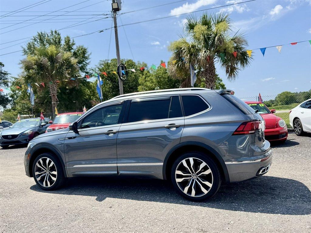 2022 Grey /Black Volkswagen Tiguan (3VV4B7AX9NM) with an 2.0l I-4 DI Dohc T/C 2.0l engine, Automatic transmission, located at 745 East Steele Rd., West Columbia, SC, 29170, (803) 755-9148, 33.927212, -81.148483- Photo#5