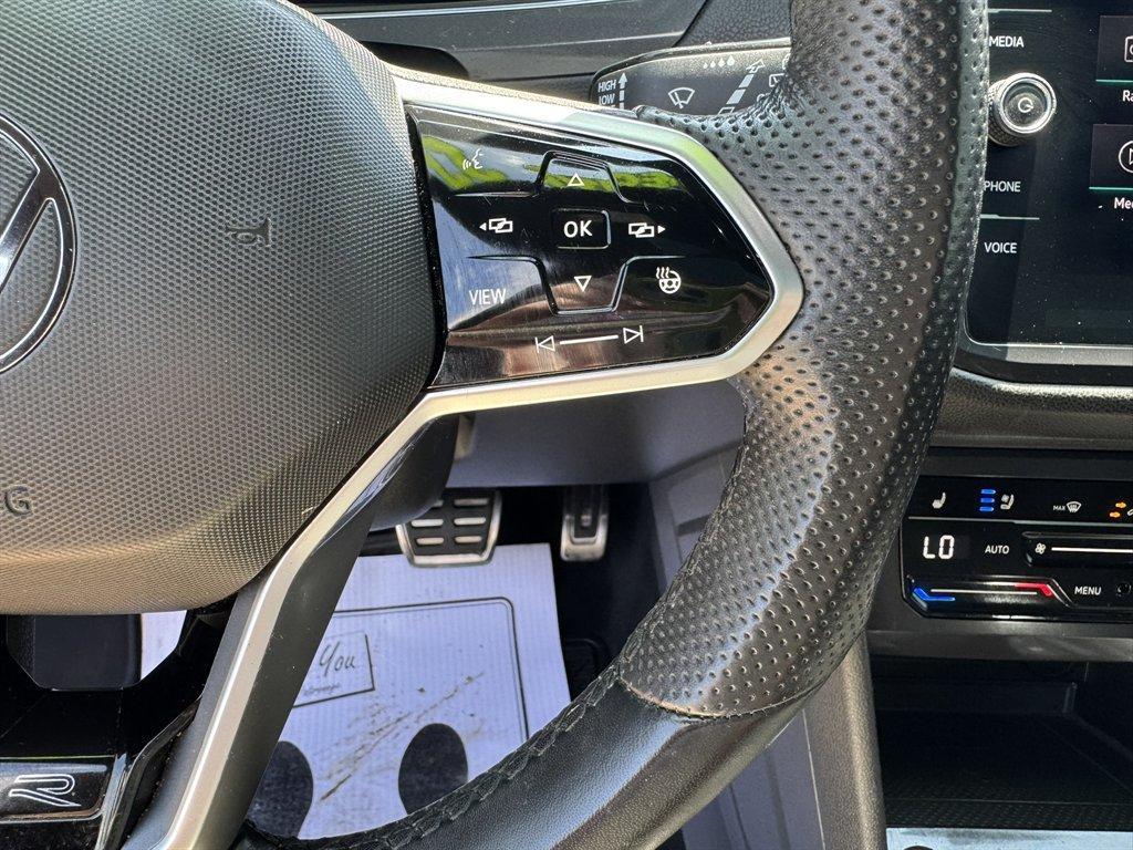 2022 Grey /Black Volkswagen Tiguan (3VV4B7AX9NM) with an 2.0l I-4 DI Dohc T/C 2.0l engine, Automatic transmission, located at 745 East Steele Rd., West Columbia, SC, 29170, (803) 755-9148, 33.927212, -81.148483- Photo#9