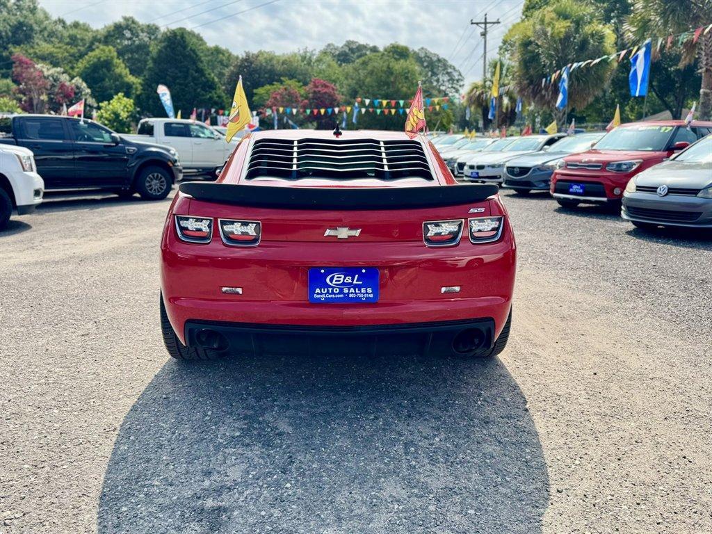 2011 Red /Black Chevrolet Camaro (2G1FS1EW3B9) with an 6.2l V8 SFI OHV HO 6.2l engine, Automatic transmission, located at 745 East Steele Rd., West Columbia, SC, 29170, (803) 755-9148, 33.927212, -81.148483- Photo#4