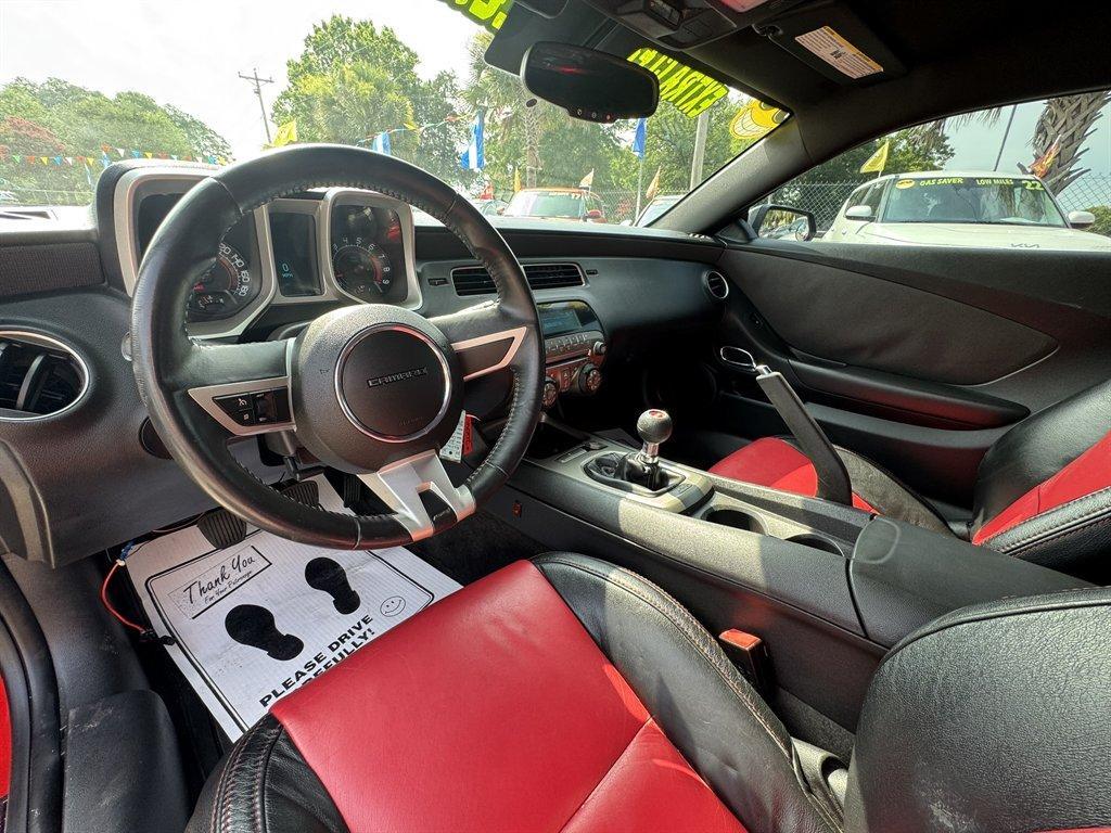 2011 Red /Black Chevrolet Camaro (2G1FS1EW3B9) with an 6.2l V8 SFI OHV HO 6.2l engine, Automatic transmission, located at 745 East Steele Rd., West Columbia, SC, 29170, (803) 755-9148, 33.927212, -81.148483- Photo#6
