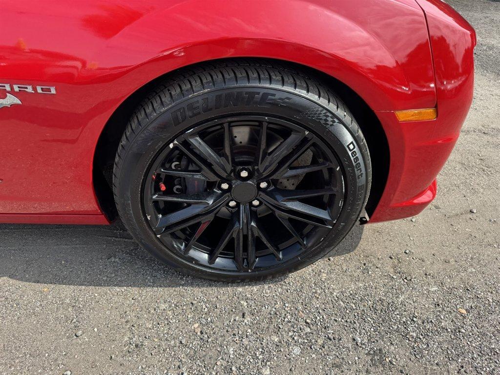 2011 Red /Black Chevrolet Camaro (2G1FS1EW3B9) with an 6.2l V8 SFI OHV HO 6.2l engine, Automatic transmission, located at 745 East Steele Rd., West Columbia, SC, 29170, (803) 755-9148, 33.927212, -81.148483- Photo#22