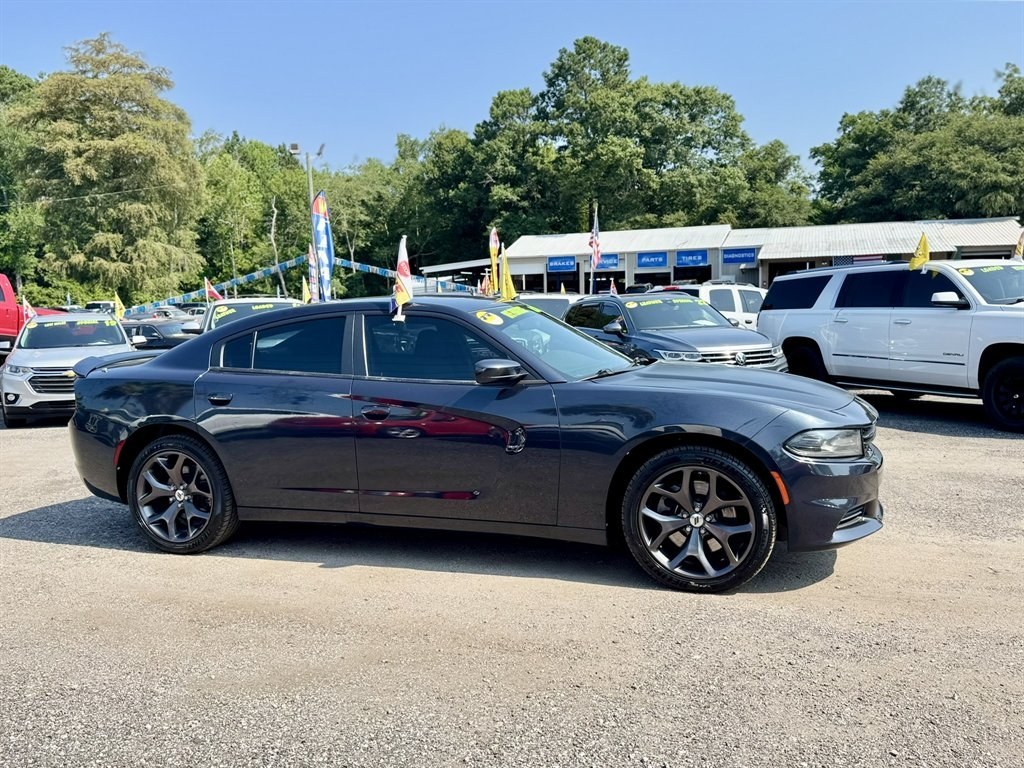 2019 Grey /Black Dodge Charger (2C3CDXATXKH) with an 5.7l V8 MPI Hemi 5.7l engine, Automatic transmission, located at 745 East Steele Rd., West Columbia, SC, 29170, (803) 755-9148, 33.927212, -81.148483- Photo#2