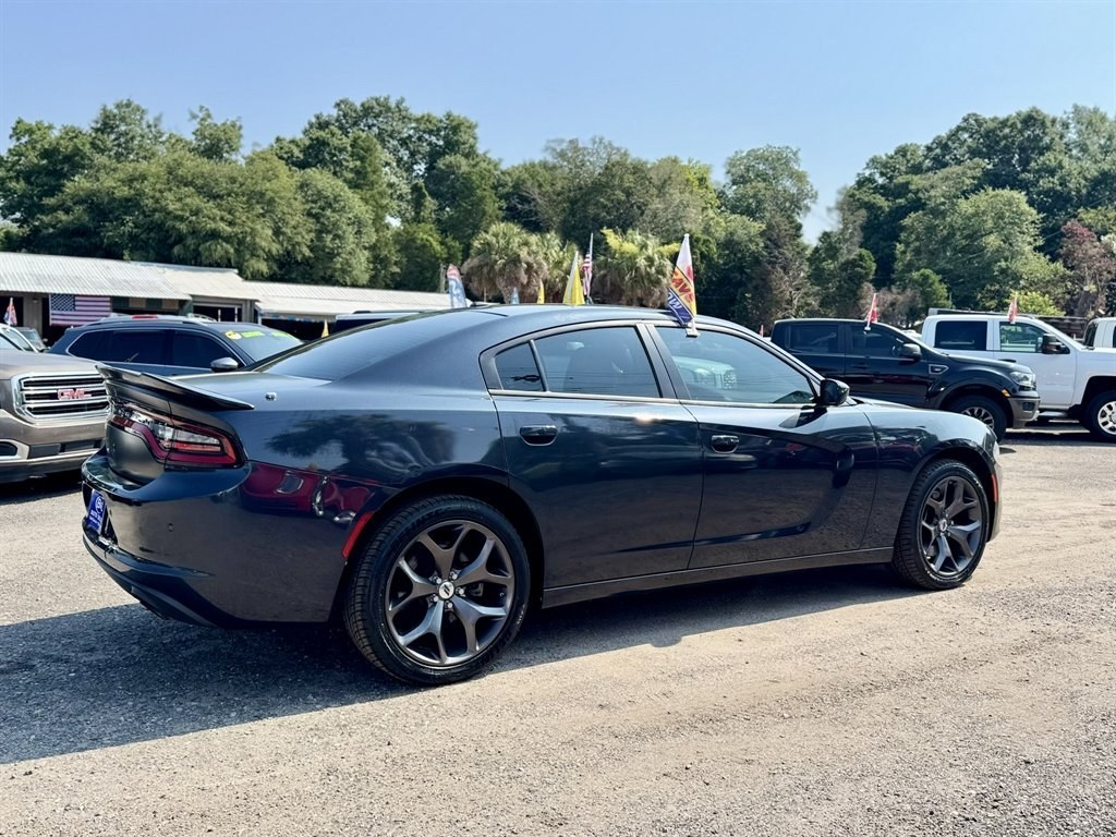 2019 Grey /Black Dodge Charger (2C3CDXATXKH) with an 5.7l V8 MPI Hemi 5.7l engine, Automatic transmission, located at 745 East Steele Rd., West Columbia, SC, 29170, (803) 755-9148, 33.927212, -81.148483- Photo#3