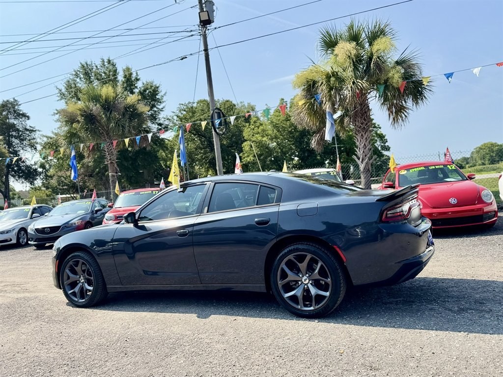 2019 Grey /Black Dodge Charger (2C3CDXATXKH) with an 5.7l V8 MPI Hemi 5.7l engine, Automatic transmission, located at 745 East Steele Rd., West Columbia, SC, 29170, (803) 755-9148, 33.927212, -81.148483- Photo#5