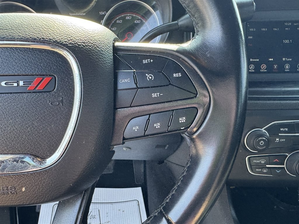 2019 Grey /Black Dodge Charger (2C3CDXATXKH) with an 5.7l V8 MPI Hemi 5.7l engine, Automatic transmission, located at 745 East Steele Rd., West Columbia, SC, 29170, (803) 755-9148, 33.927212, -81.148483- Photo#9