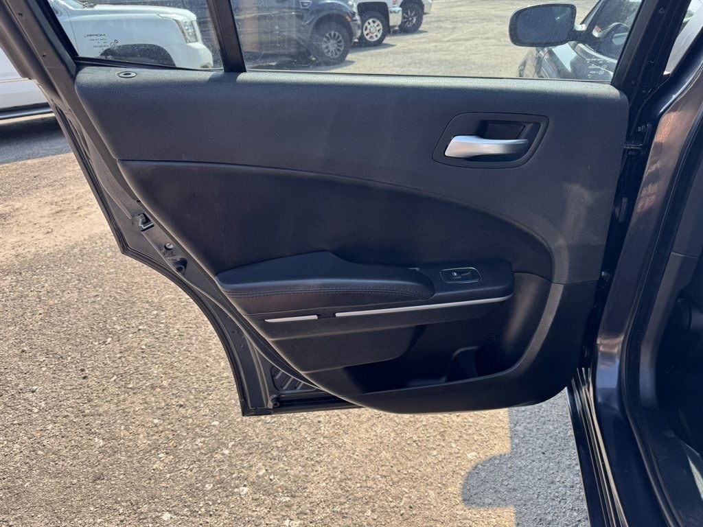 2019 Grey /Black Dodge Charger (2C3CDXATXKH) with an 5.7l V8 MPI Hemi 5.7l engine, Automatic transmission, located at 745 East Steele Rd., West Columbia, SC, 29170, (803) 755-9148, 33.927212, -81.148483- Photo#19