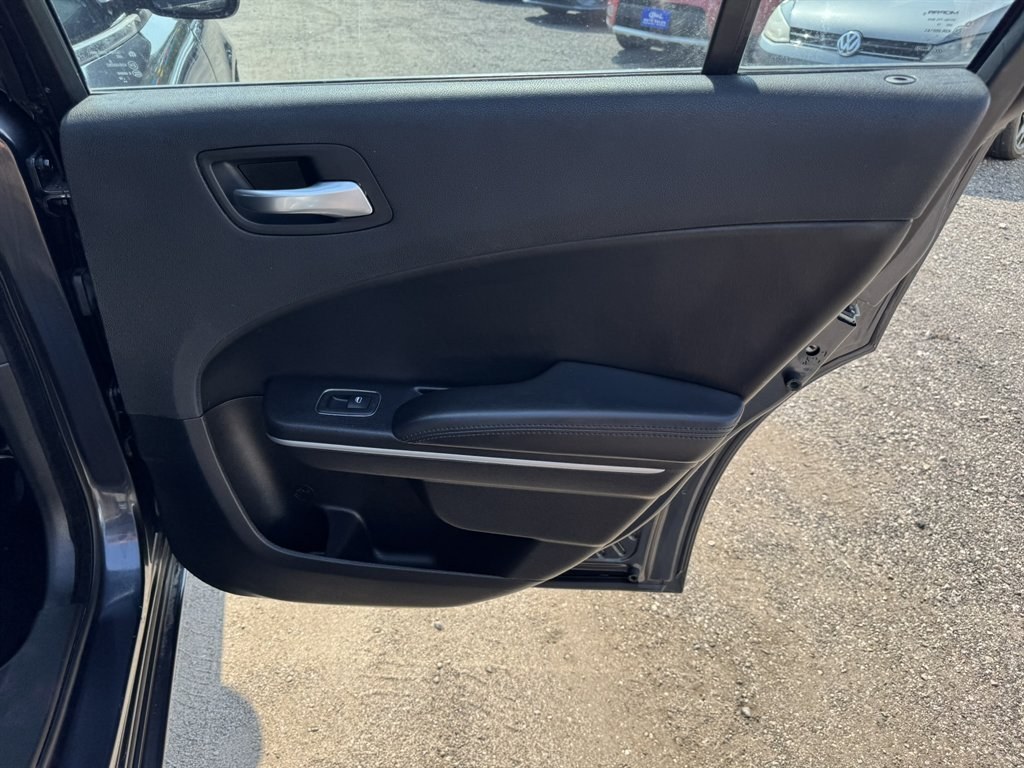 2019 Grey /Black Dodge Charger (2C3CDXATXKH) with an 5.7l V8 MPI Hemi 5.7l engine, Automatic transmission, located at 745 East Steele Rd., West Columbia, SC, 29170, (803) 755-9148, 33.927212, -81.148483- Photo#21