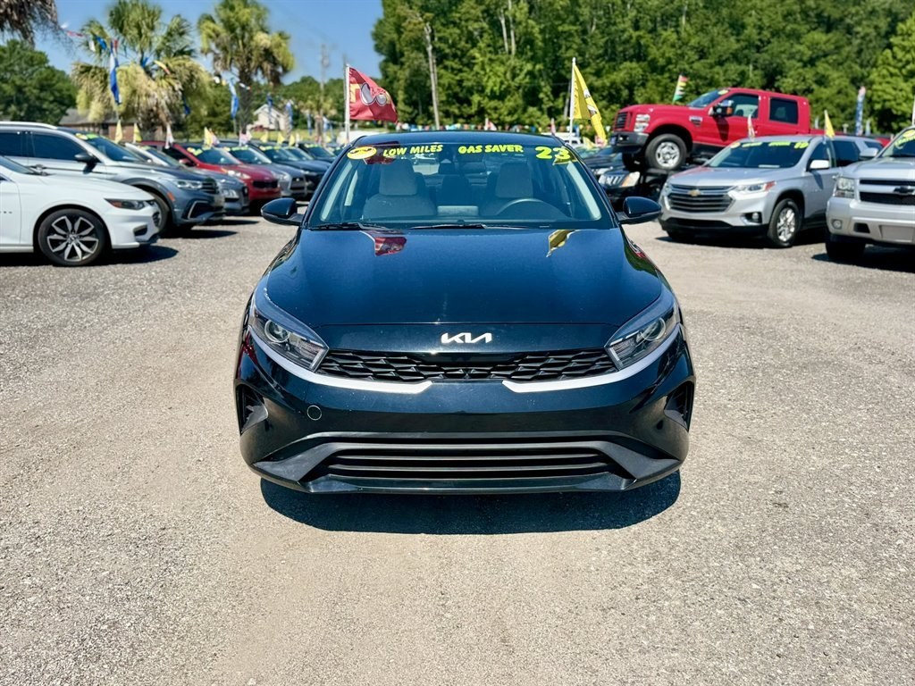 2023 Black /Taupe Kia Forte (3KPF24AD2PE) with an 2.0l I-4 MPI Dohc 2.0l engine, Automatic transmission, located at 745 East Steele Rd., West Columbia, SC, 29170, (803) 755-9148, 33.927212, -81.148483- Photo#1