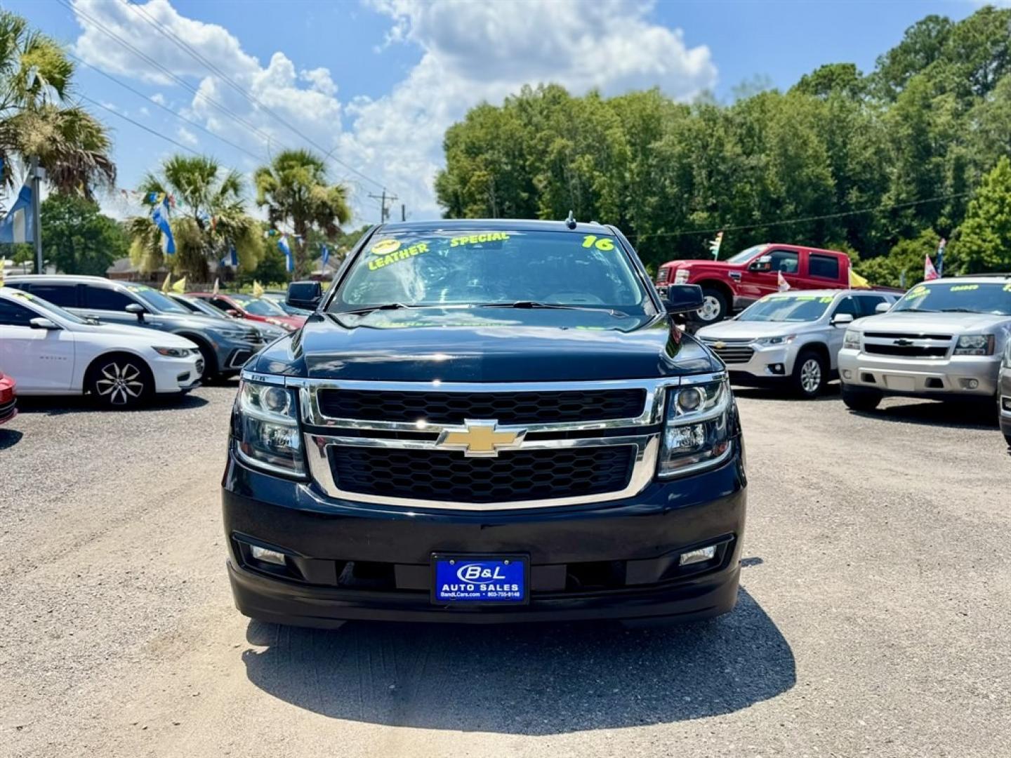 2016 Black /Black Chevrolet Tahoe (1GNSCBKC6GR) with an 5.3l V8 DI VVT Flex 5.3l engine, Automatic transmission, located at 745 East Steele Rd., West Columbia, SC, 29170, (803) 755-9148, 33.927212, -81.148483- Photo#1
