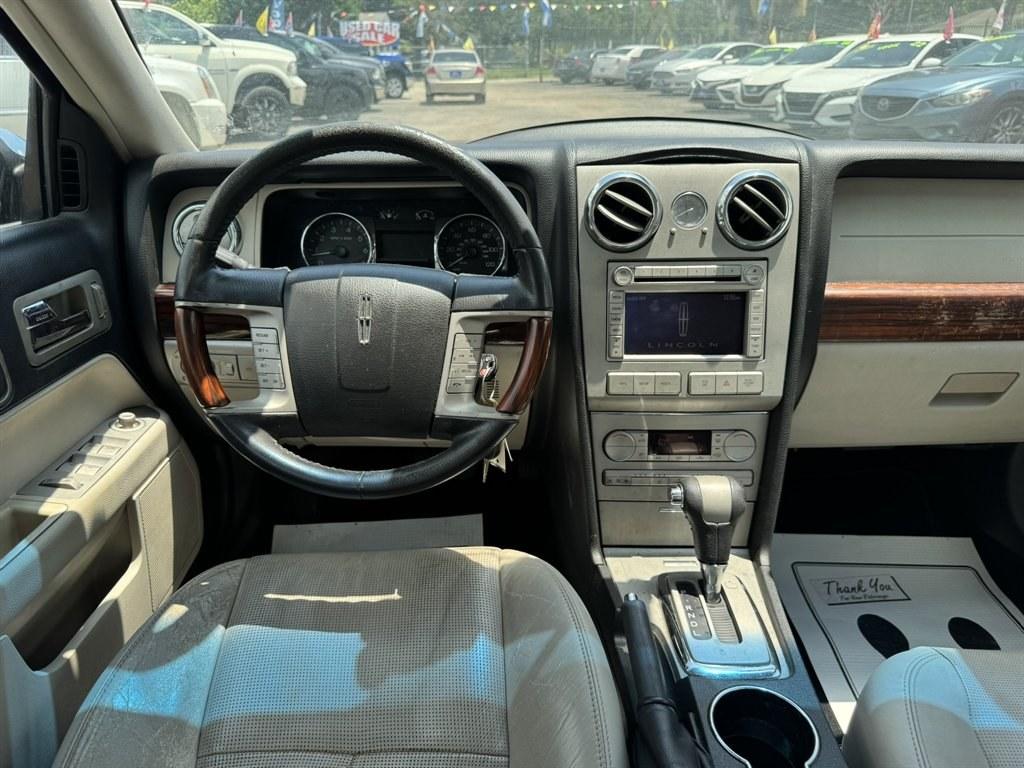 2008 Black /Grey Lincoln MKZ (3LNHM26T78R) with an 3.5l V6 SFI Dohc 24v 3.5l engine, Automatic transmission, located at 745 East Steele Rd., West Columbia, SC, 29170, (803) 755-9148, 33.927212, -81.148483- Photo#6