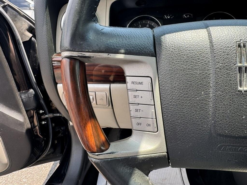 2008 Black /Grey Lincoln MKZ (3LNHM26T78R) with an 3.5l V6 SFI Dohc 24v 3.5l engine, Automatic transmission, located at 745 East Steele Rd., West Columbia, SC, 29170, (803) 755-9148, 33.927212, -81.148483- Photo#8
