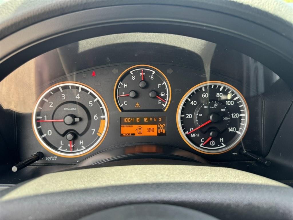 2012 Silver /Black Nissan Armada (5N1AA0NC5CN) with an 5.6l V8 MPI Dohc 5.6l engine, Automatic transmission, located at 745 East Steele Rd., West Columbia, SC, 29170, (803) 755-9148, 33.927212, -81.148483- Photo#10