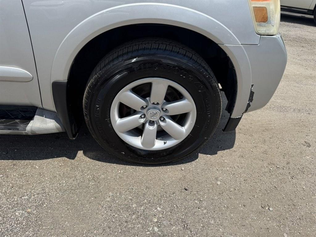 2012 Silver /Black Nissan Armada (5N1AA0NC5CN) with an 5.6l V8 MPI Dohc 5.6l engine, Automatic transmission, located at 745 East Steele Rd., West Columbia, SC, 29170, (803) 755-9148, 33.927212, -81.148483- Photo#31