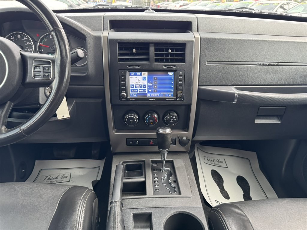 2012 Black /Black Jeep Liberty (1C4PJLAK2CW) with an 3.7l V6 MPI 3.7l engine, Automatic transmission, located at 745 East Steele Rd., West Columbia, SC, 29170, (803) 755-9148, 33.927212, -81.148483- Photo#11