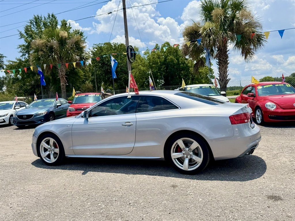2016 Grey /Black Audi A5 (WAUM2AFR9GA) with an 2.0l I-4 DI Dohc Flex T/C engine, Automatic transmission, located at 745 East Steele Rd., West Columbia, SC, 29170, (803) 755-9148, 33.927212, -81.148483- Photo#5