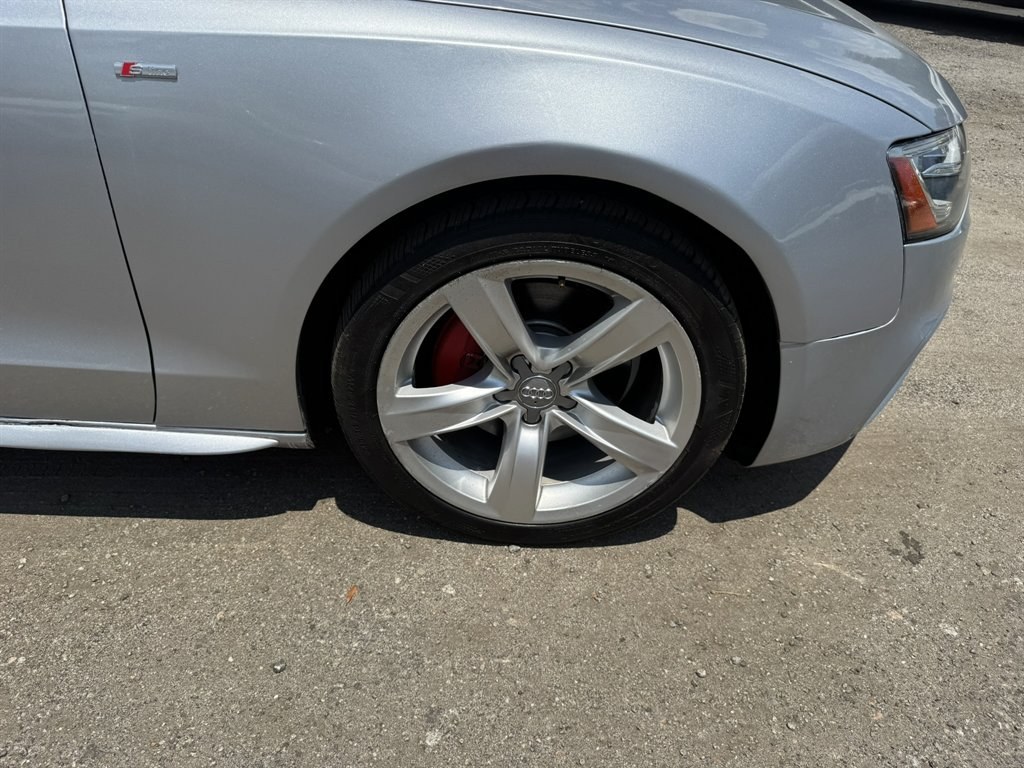 2016 Grey /Black Audi A5 (WAUM2AFR9GA) with an 2.0l I-4 DI Dohc Flex T/C engine, Automatic transmission, located at 745 East Steele Rd., West Columbia, SC, 29170, (803) 755-9148, 33.927212, -81.148483- Photo#28