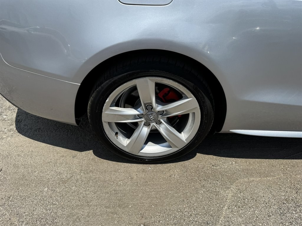 2016 Grey /Black Audi A5 (WAUM2AFR9GA) with an 2.0l I-4 DI Dohc Flex T/C engine, Automatic transmission, located at 745 East Steele Rd., West Columbia, SC, 29170, (803) 755-9148, 33.927212, -81.148483- Photo#29