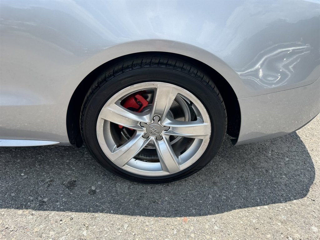 2016 Grey /Black Audi A5 (WAUM2AFR9GA) with an 2.0l I-4 DI Dohc Flex T/C engine, Automatic transmission, located at 745 East Steele Rd., West Columbia, SC, 29170, (803) 755-9148, 33.927212, -81.148483- Photo#30