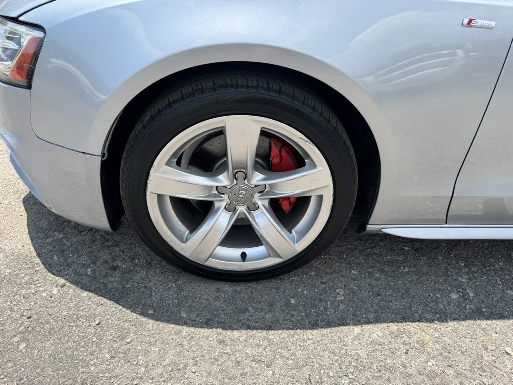 2016 Grey /Black Audi A5 (WAUM2AFR9GA) with an 2.0l I-4 DI Dohc Flex T/C engine, Automatic transmission, located at 745 East Steele Rd., West Columbia, SC, 29170, (803) 755-9148, 33.927212, -81.148483- Photo#31