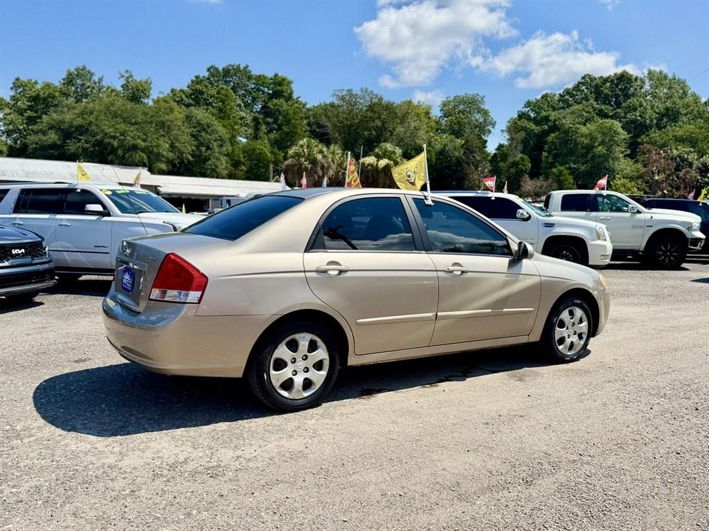 2007 Gold /Taupe Kia Spectra (KNAFE121475) with an 2.0l I-4 EFI Dohc 2.0l engine, Automatic transmission, located at 745 East Steele Rd., West Columbia, SC, 29170, (803) 755-9148, 33.927212, -81.148483- Photo#3