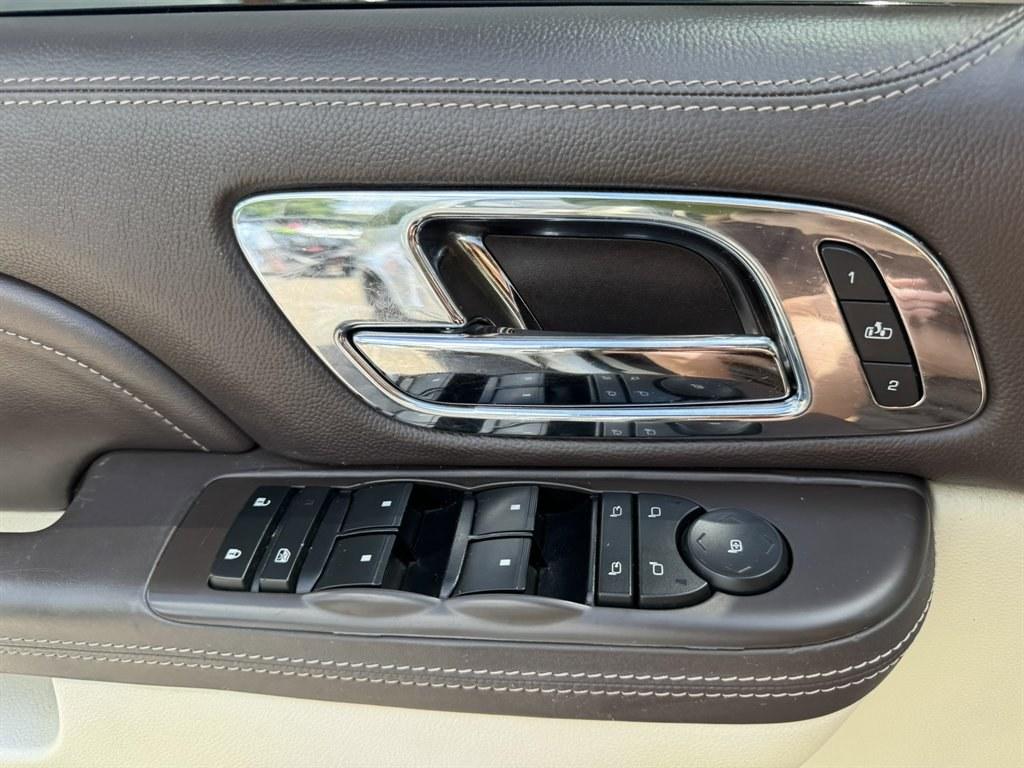 2014 White /Taupe Cadillac Escalade (1GYS3KEF5ER) with an 6.2l V8 SFI OHV Flex 6.2l engine, Automatic transmission, located at 745 East Steele Rd., West Columbia, SC, 29170, (803) 755-9148, 33.927212, -81.148483- Photo#20