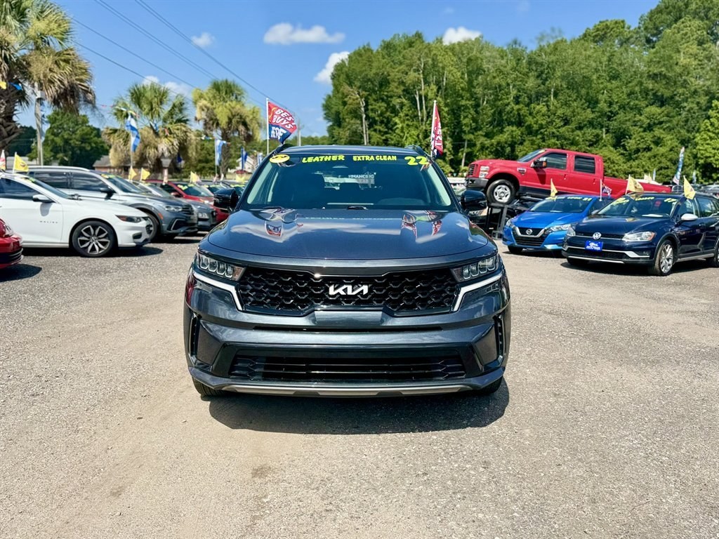 2022 Grey /Black Kia Sorento (5XYRL4LC9NG) with an 2.5l I-4 DI Dohc 2.5l engine, Automatic transmission, located at 745 East Steele Rd., West Columbia, SC, 29170, (803) 755-9148, 33.927212, -81.148483- Photo#1
