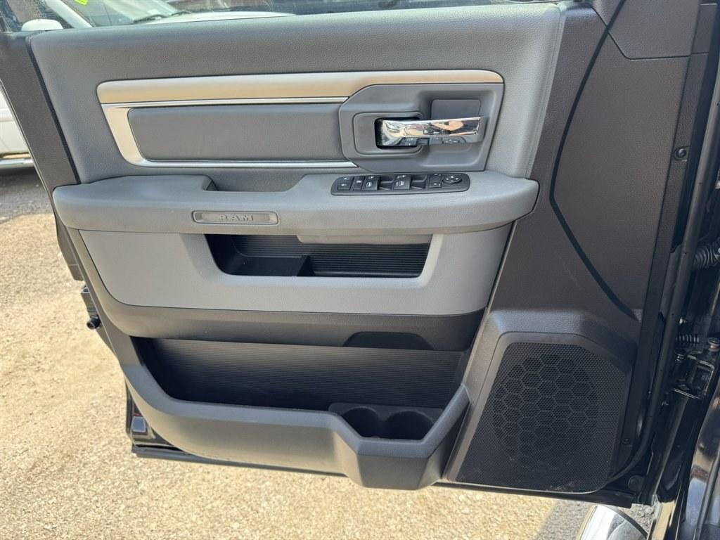 2014 Black /Grey Ram 1500 (1C6RR7LT0ES) with an 5.7l V8 Smpi Hemi 5.7l engine, located at 745 East Steele Rd., West Columbia, SC, 29170, (803) 755-9148, 33.927212, -81.148483- Photo#15